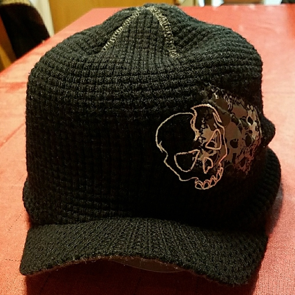 LIDS Skull Print Beanie